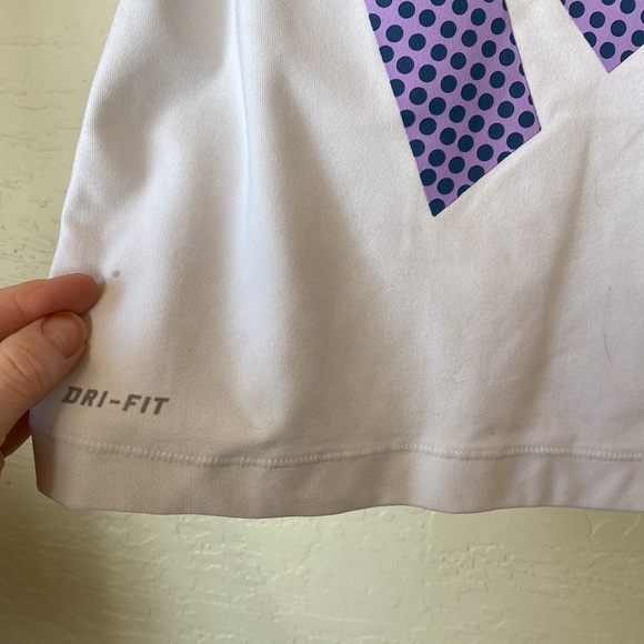 Nike athletic tank w built in bra - Picture 3 of 6